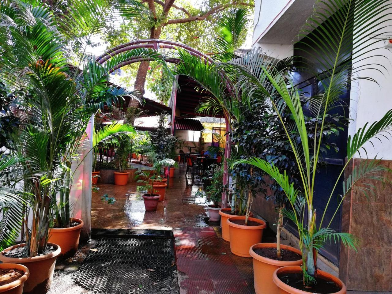 פאנבל Hotel Veer Residency מראה חיצוני תמונה